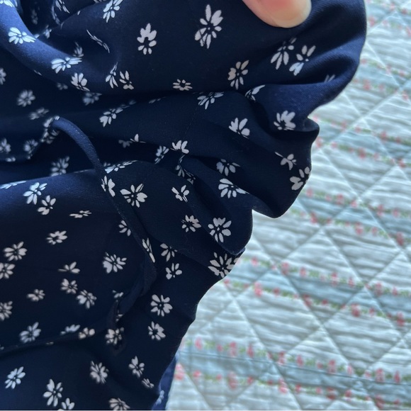 MICHAEL Michael Kors High Waist Shorts Size 6 Blue White Floral Print - Picture 3 of 11